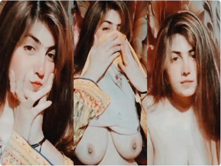 Cute Desi Mal Showing Boobs (Updates)