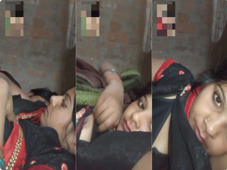 DESI VILLAGE BHABHI AFFAIR SHOWING BF ON VC SQUEEZING BOOBS JUICY NIPPLES BY-SIDE SLEEPING HER HUSBAND