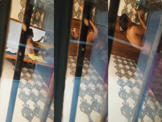 Sexy Neighbour Bathing Captured