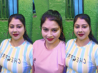 Desi Lady Having Fun With Boyfriend (Updates)