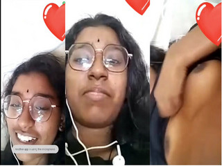 Sexy SG TAMIL Cutie Nude vc with bf and Boobs Show