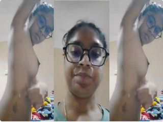 Nerdy Tamil Milf Speaking to Affair